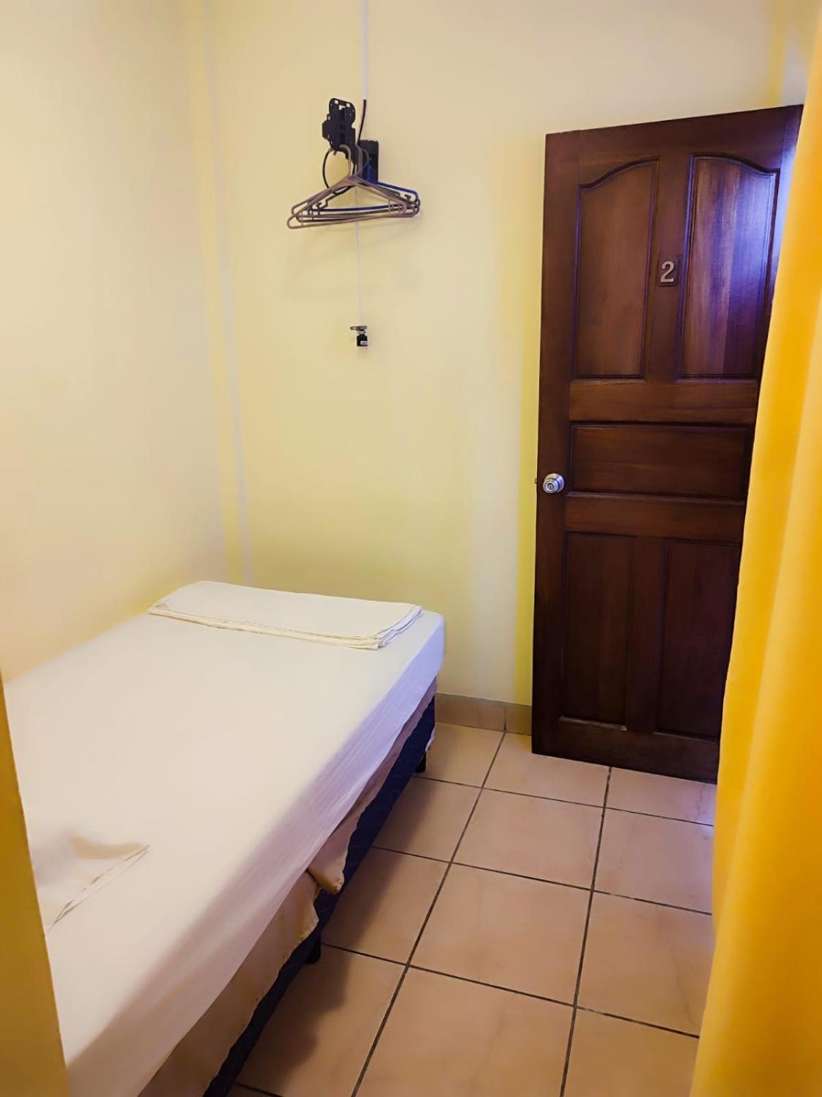 Hostel Tropical And Coworking San Juan del Sur Exterior photo